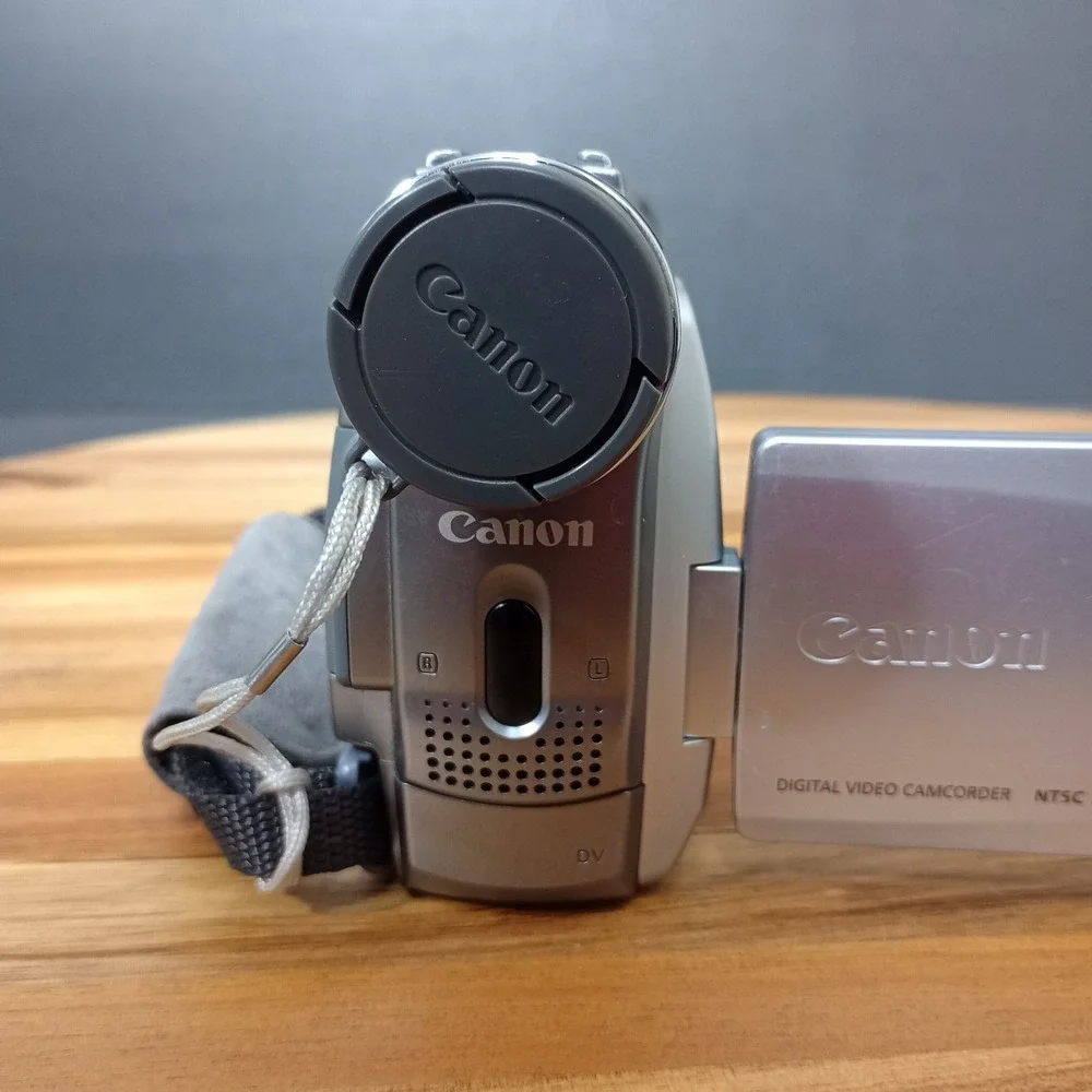 Canon ZR 85 Mini DV Camcorder MiniDV Cassette Video Camera UNTESTED PARTS REPAIR
